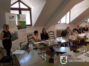Na regijskem seminarju o trajnostni mobilnosti predstavili akcijo PEŠBUS 2